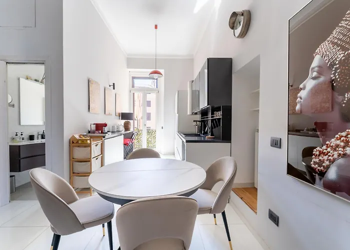 Opera Square 3br 3ba